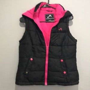 Black and pink girls vest